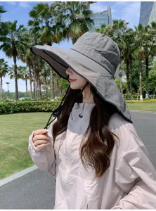 Summer outdoor sun protection bucket hat with wide brim, neck flap and breathable mesh.