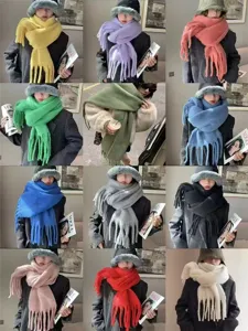 Gezellige mohair winterscarf voor dames en heren, dikke warme franjes ontwerp, modieuze stijl.