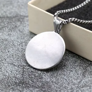 Collana con ciondolo rotondo in acciaio inossidabile vintage per uomo e donna gioielli casual
