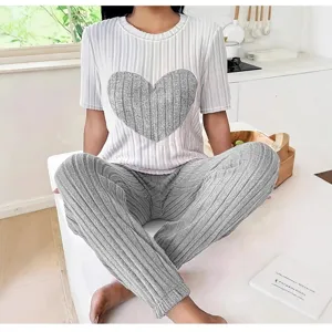 Dames casual korte mouw top en geribbelde lange broek loungewear set met hart design.