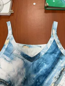 Damen Sommer lässiges ärmelloses V-Ausschnitt blaues Marmorprint Mode Tanktop Top.