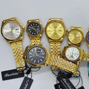 Ruilida quartz horloges met stalen bandjes, datumweergave en diverse gekleurde wijzerplaten.