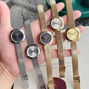 Montre quartz femme vintage minimaliste NAIDU avec bracelet maille élégant, vue de détail.