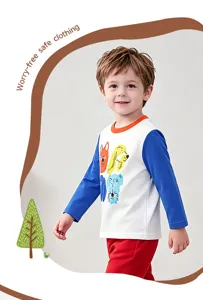 T-shirt manches longues pour enfant avec imprimé chiot mignon, manches bleues et col rond.
