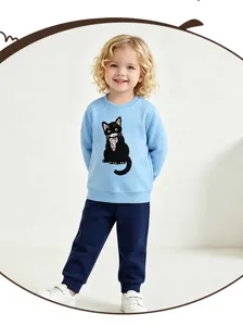 Schattige peuter meisjes blauwe sweatshirt met zwarte kat applicatie en broek set.