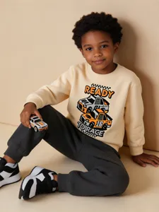 Felpa autunnale da ragazzo, stampa grafica con auto, pullover in cotone a maniche lunghe casual.