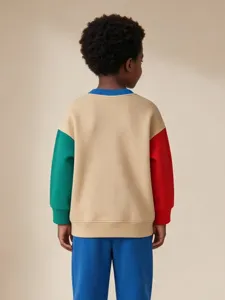 Jongens colorblock sweatshirt achteraanzicht met contrastmouwen, comfortabele ronde hals pullover.