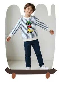 Felpa a righe per ragazzi con simpatici trattori colorati, comodo top casual a maniche lunghe.