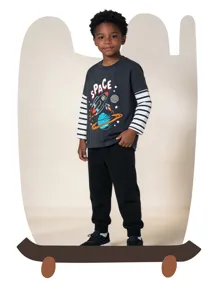 Jungen Langarm T-Shirt Set mit Weltraum-Druck, lässige Kinder Rundhals Herbstkleidung.