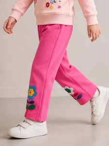 Schattige roze kinder rechte broek met kleurrijke bloemborduursel, casual dagelijkse broek.