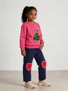 Kids casual sweatshirt set with cute Christmas dog applique and heart knee sweatpants for autumn.