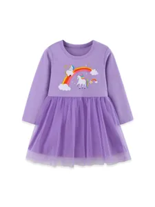 Bellissimo abito viola a maniche lunghe per bambina con stampa unicorno e delizioso tulle.