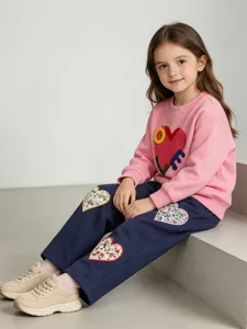 Kids Autumn Tracksuit Set Cute Heart Patch Crewneck Sweatshirt and Casual Straight Pants