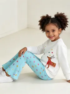 Completo felpa manica lunga e pantaloni a zampa stampati per bambina piccola autunno.