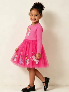Süßes rosa Baumwoll-Kleid für Kleinkinder mit Punkten und Tüll sowie niedlichen Tier-Stickereien.