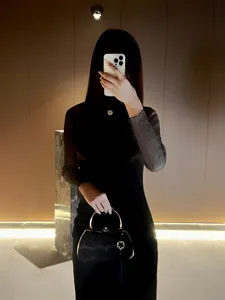 New Chinese style evening handbag with metal handle and elegant pendant for party dress