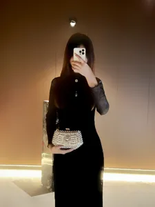 Exquisite rhinestone evening clutch bag sparkling crystal bridal purse for wedding party dress.