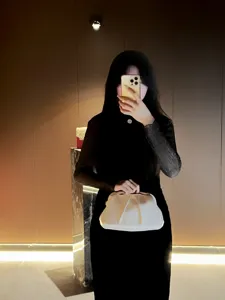 Elegant white pleated clutch bag fashion evening handbag stylish gathered shoulder bag for women