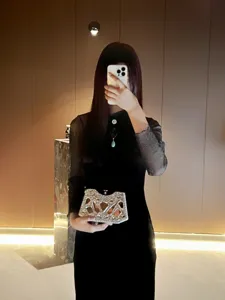 Elegante bolso de noche con diamantes de imitación, diseño geométrico exquisito para fiestas.