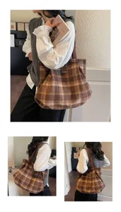 Retro brown plaid tote shoulder bag for women, large capacity casual commuting bag.
