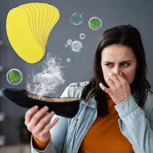 Détail de patchs désodorisants pour chaussures au citron montrant fraîcheur et efficacité.