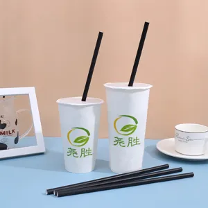 Ensemble de gobelets en papier jetables et pailles noires, vaisselle écologique pour thé au lait.