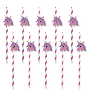 Detalle de cerca de bonitas pajitas de papel de unicornio con rayas rosas, lote de 10.