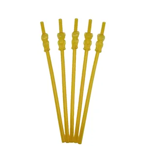 Reusable plastic drinking straws with cute 3D bear design, perfect for party and daily drinks.
