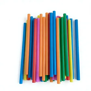 Cannucce di plastica colorate, grande diametro, perfette per bubble tea e succhi.