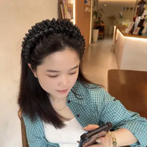 Korean new style black pleated crystal headband, sweet high skull top hair accessory for women.