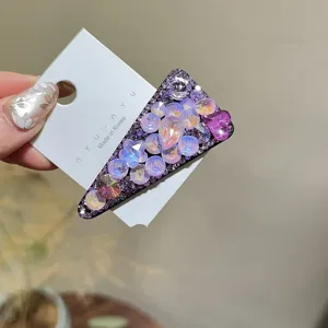 Koreanischer Kristall Dreieck Haarclip, farbige Strass Seitenklammer fuer Damen und Maedchen.