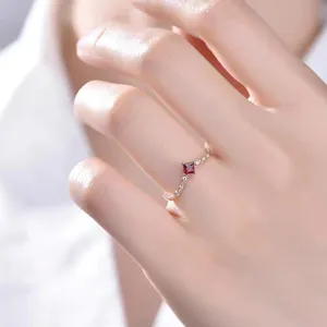 Ασηmi 925 επιχρυσωμένο 14K δαχτυλίδι με τετράγωνο ρουμπίνι λεπτό κομψό γυναικείο κόσμημα