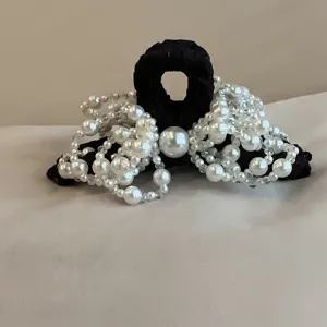 Koreanische Perlen Schleife Haarklammer elegante Kristall Perlen Haarkralle für Damen Frisur
