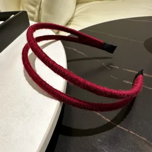 Retro weinroter Woll Haarreif doppelsträngiges Design minimalistisch Herbst Winter Accessoire
