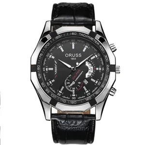 Montre classique pour homme avec cadran noir, lunette argentée et bracelet cuir.