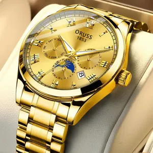 Vista detallada de reloj de hombre dorado de lujo con números romanos y calendario.