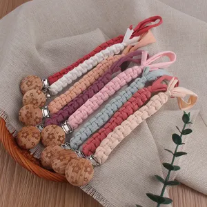 Hand-Woven Baby Pacifier Chain Beech Wood Floral Engraved Nipple Clip Multicolor Cotton Cord Infant Teething Toy Strap For Pacifier Holders