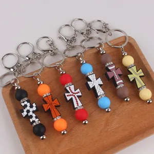 Porte-clés perlé en silicone en croix pendentif ballon de sport avec cercles strass