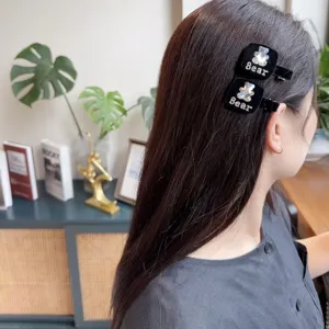 Pinza de pelo de terciopelo con strass de oso, pasador cuadrado elegante para mujer.