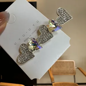 Jolie pince à cheveux cœur en strass et cristal, barrette mignonne pour frange de fille.