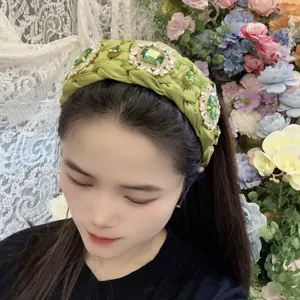Diadema trenzada verde lujosa banda ancha para el cabello con cristales brillantes mujer