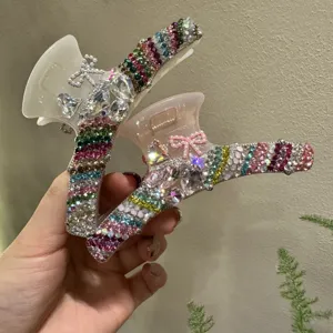 Bunte Strass Haarklammer für Damen, glänzende Kristall Haarkralle für elegante Frisuren.