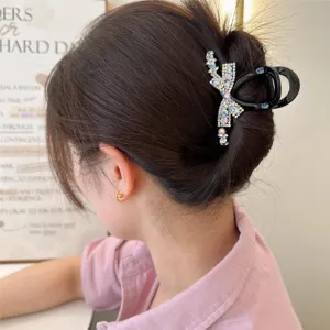 Élégante pince à cheveux nœud en cristal, attrape-cheveux brillant en strass pour femmes.
