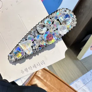 Pince à cheveux étincelante en strass pour femmes, barrette élégante avec cristaux brillants.