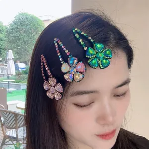 Pinces à cheveux en cristal fleur pour femmes strass brillants frange latérale épingles à cheveux