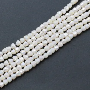 4mm klokvormige kristal kralen voor handgemaakte diy sieraden maken armbanden en kettingen.