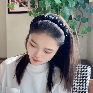 Diadema de terciopelo coreano hecha a mano con cuentas de cristal, accesorio de moda retro.