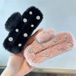 Fluffy plush hair claw clip rhinestone crystal elegant shark clip for daily winter