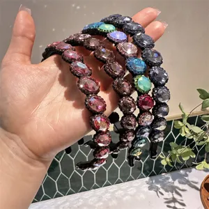 Cerchietto con strass stile barocco cristallo con denti antiscivolo vista dettagli