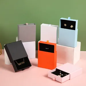 Scatola portagioie con cassetto, confezione colorata estraibile per anelli bracciali.